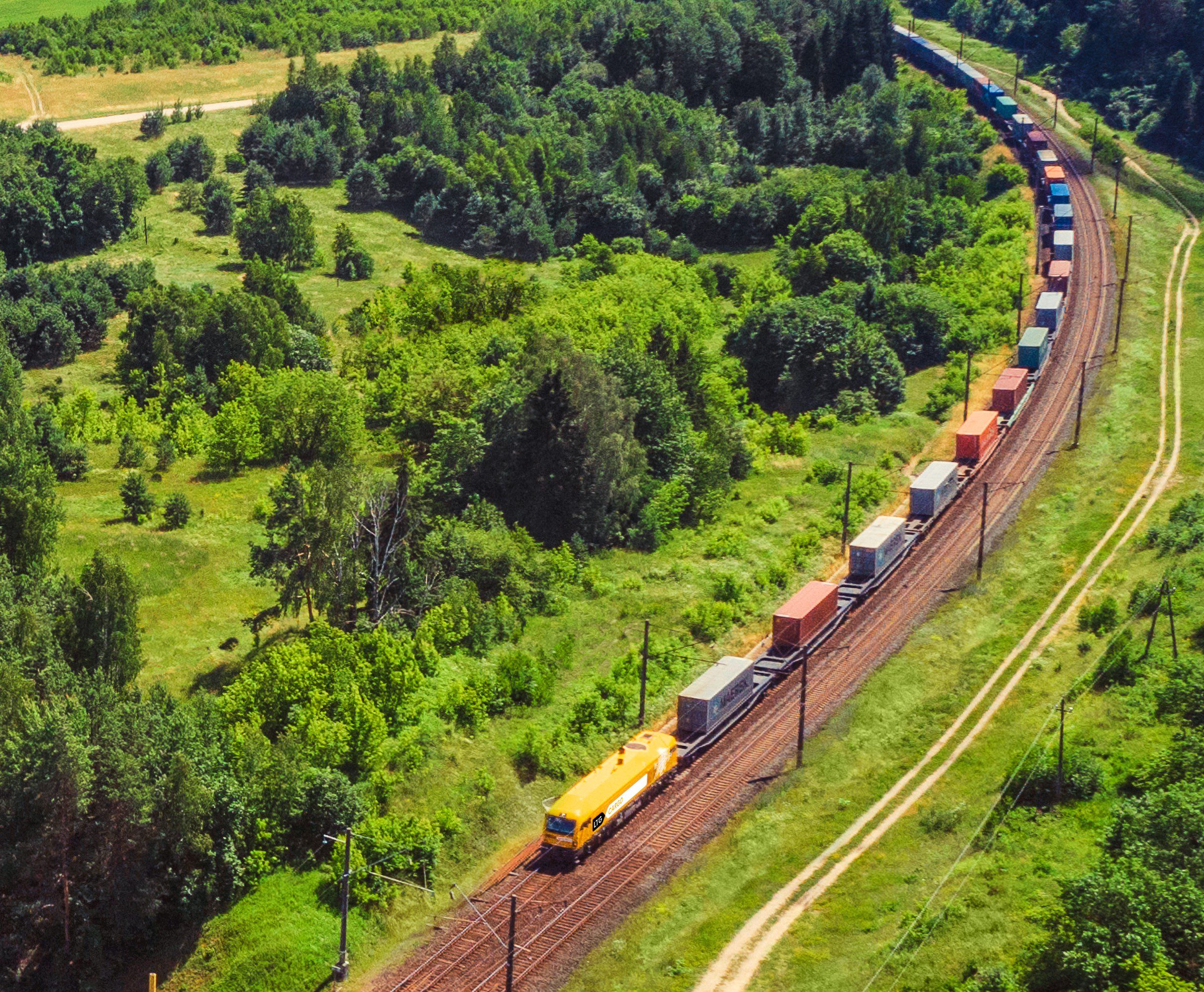 „LTG Cargo“ stiprina krovinių gabenimo galimybes tarp Lietuvos ir Lenkijos: reguliarūs maršruto Kaunas–Slavkovas reisai ir jungtis su Varšuva