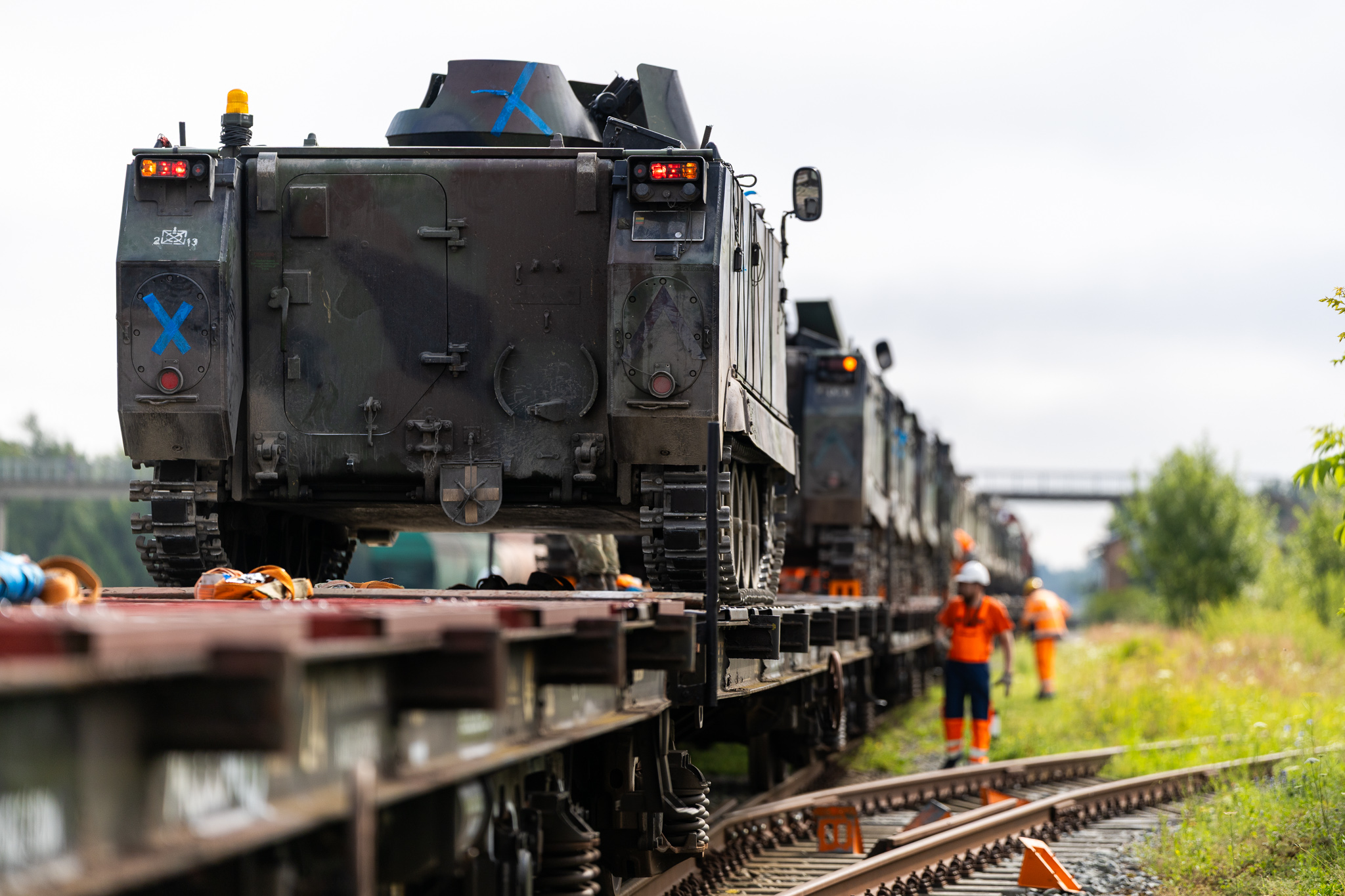 „LTG Cargo“ pirmąkart pervežė Lietuvos kariuomenės techniką ir karius